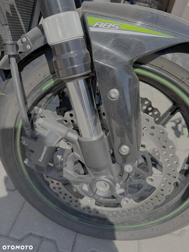 Kawasaki Z - 8