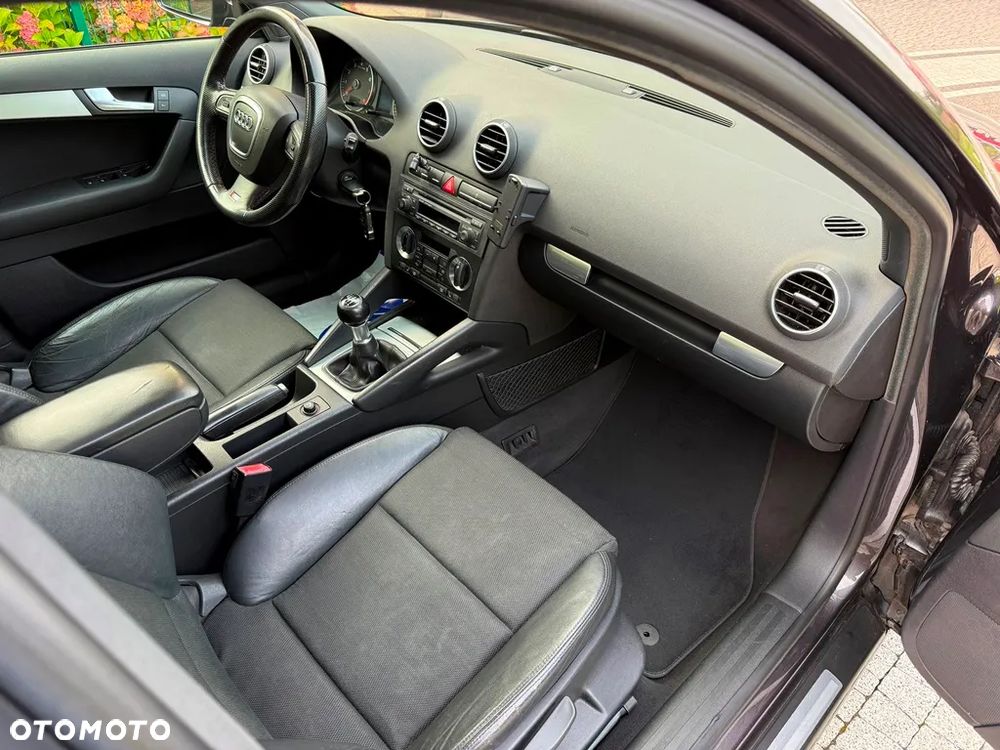 Audi A3 Sportback 2.0 FSI S line Sportpaket plus - 26