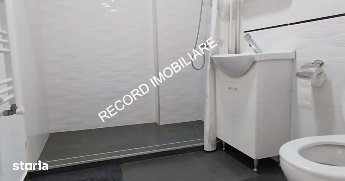 Apartament 2 camere, et.2, balcon, garaj subteran, lift Floresti — fotografia 3