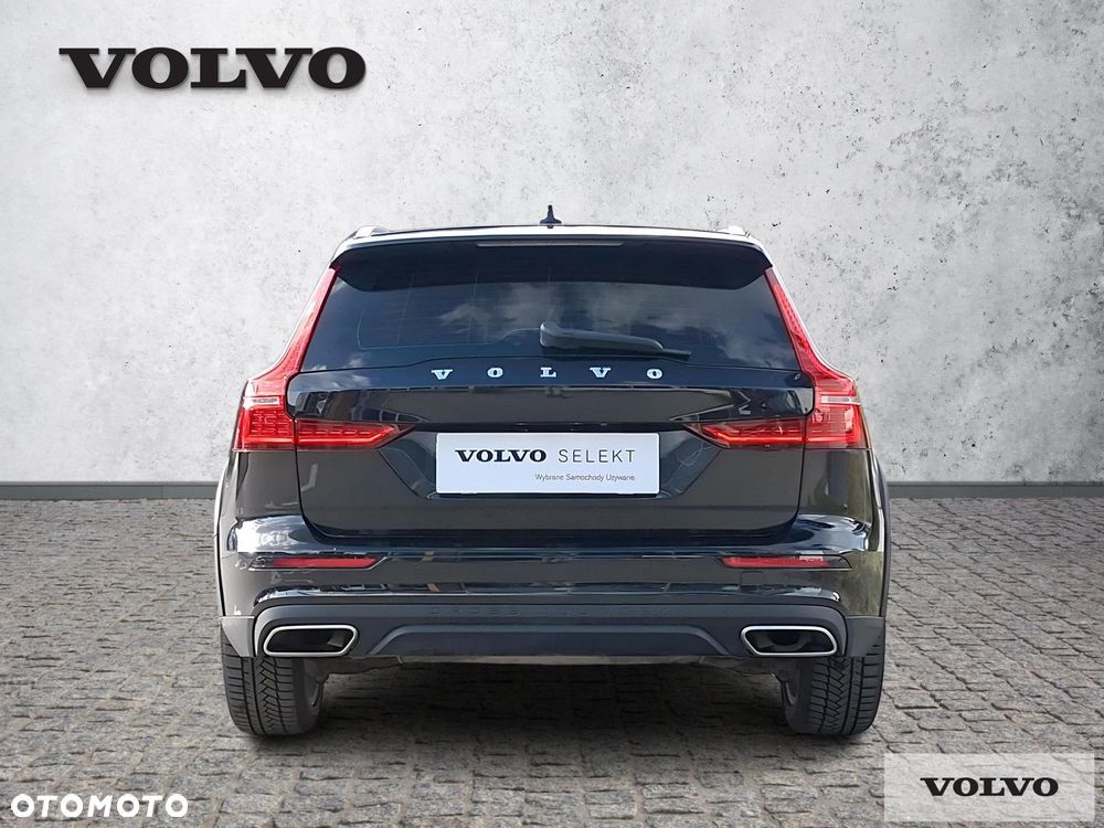 Volvo V60 Cross Country - 5