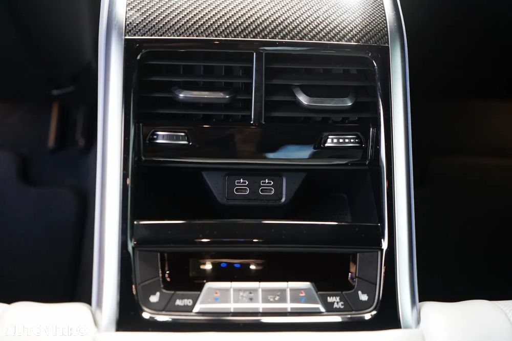 BMW M8 AT - 30