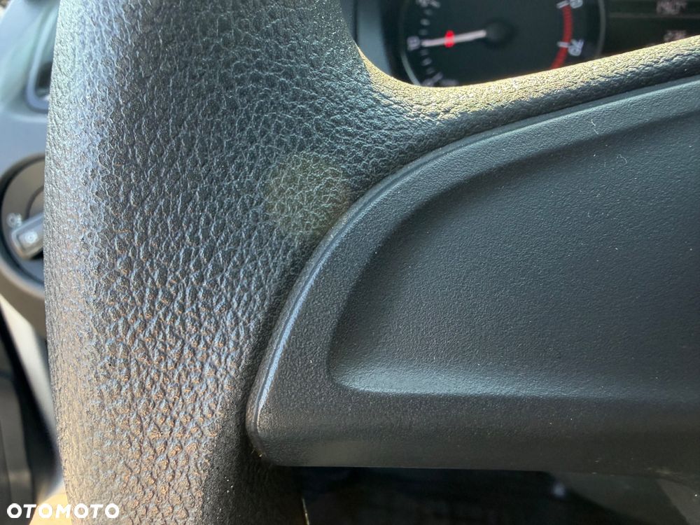 Skoda RAPID 1.2 TSI Ambition - 11