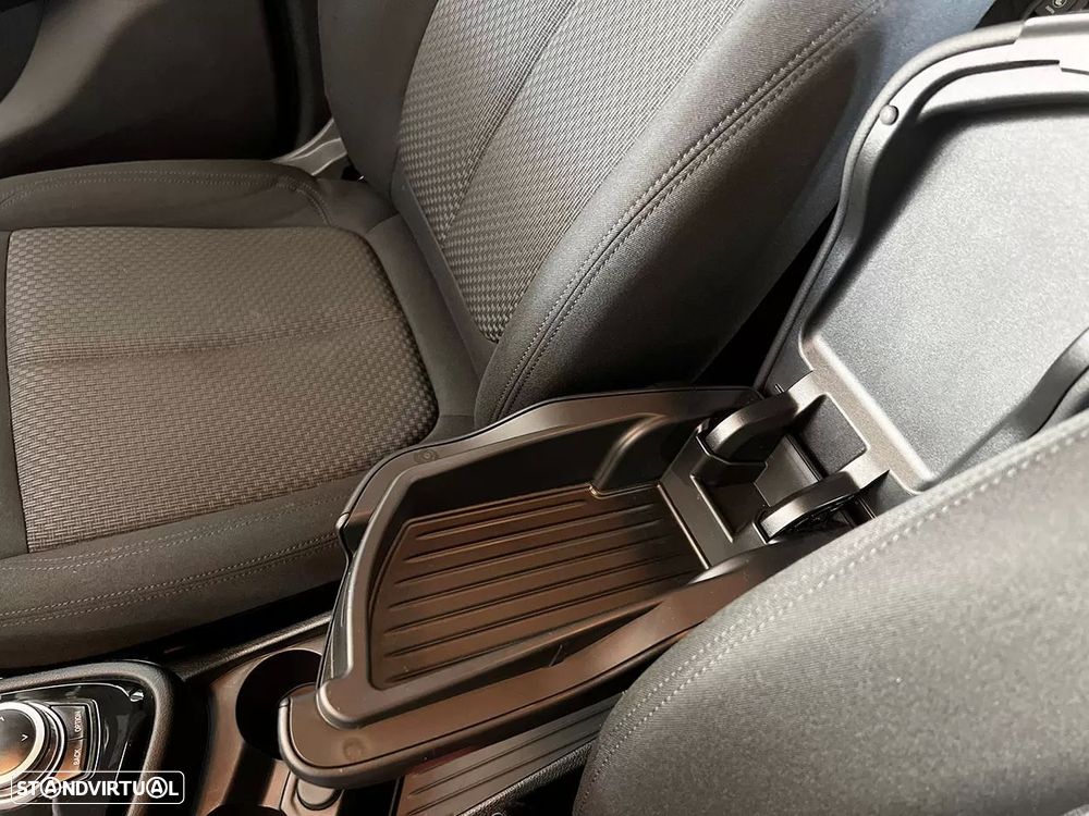 BMW 225xe Active Tourer Advantage - 16