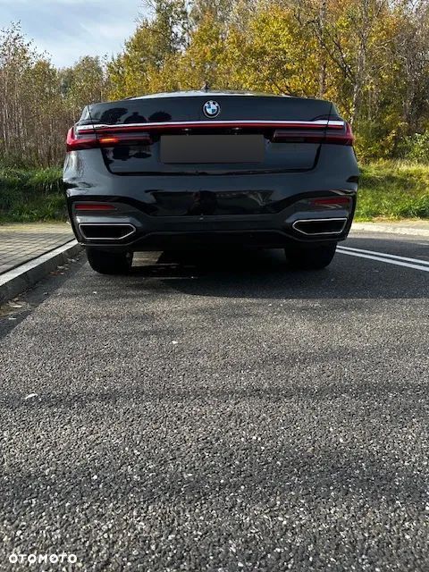 BMW Seria 7 740d xDrive - 14