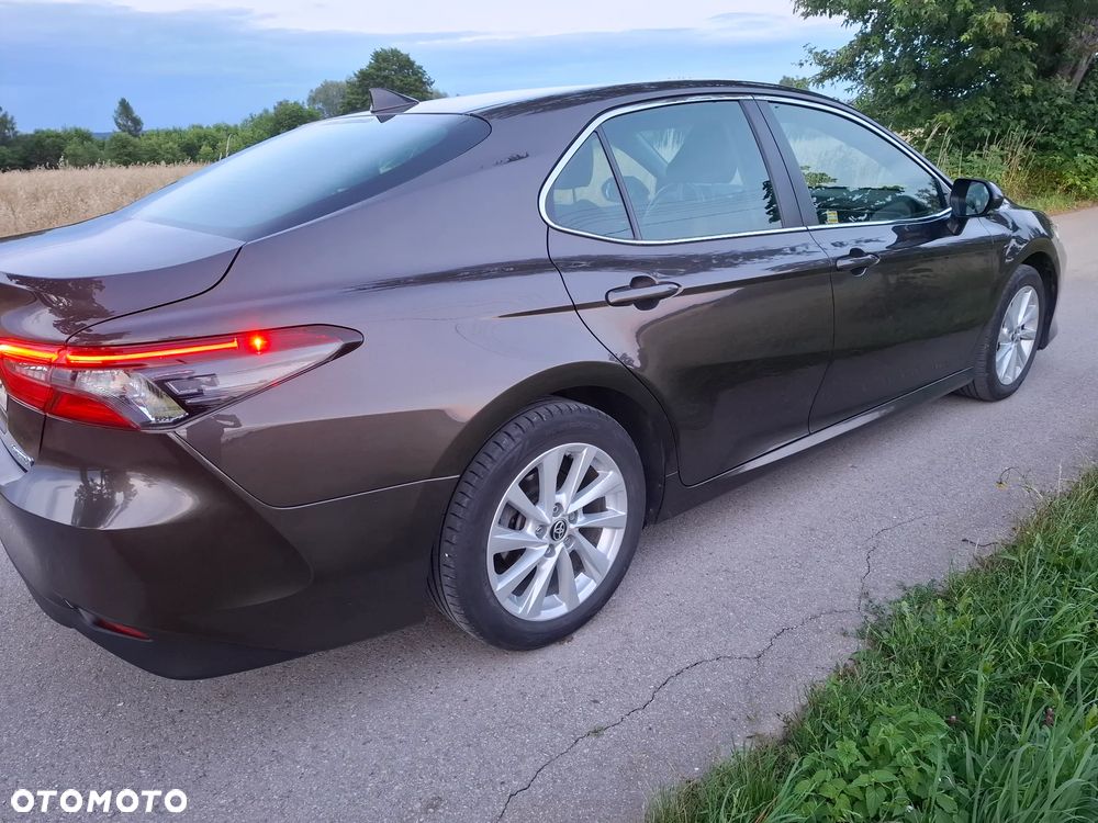 Toyota Camry 2.5 Hybrid Comfort CVT - 14