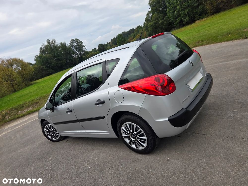 Peugeot 207 1.6 HDi - 8