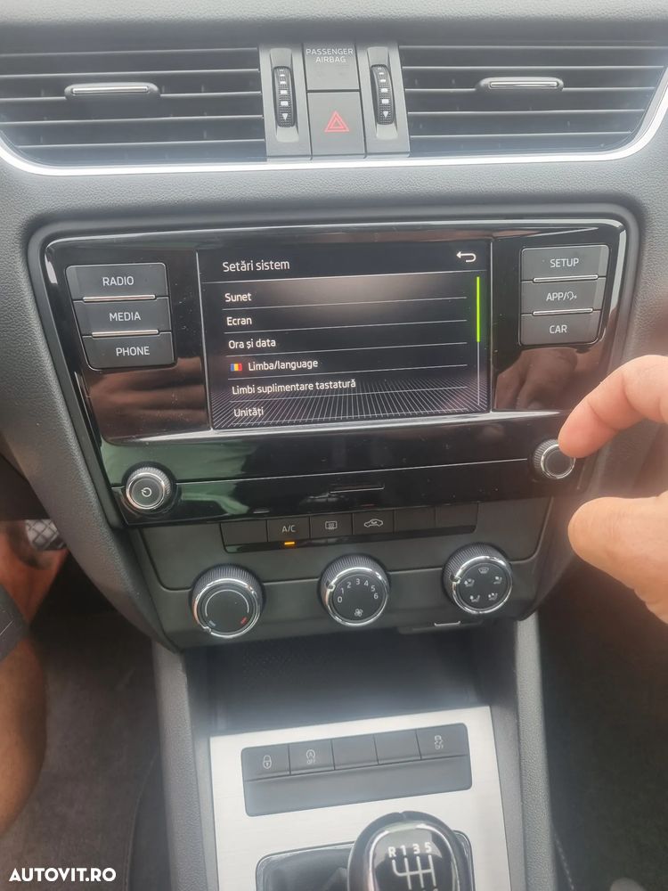 Skoda Octavia 1.6 TDI Ambition - 15