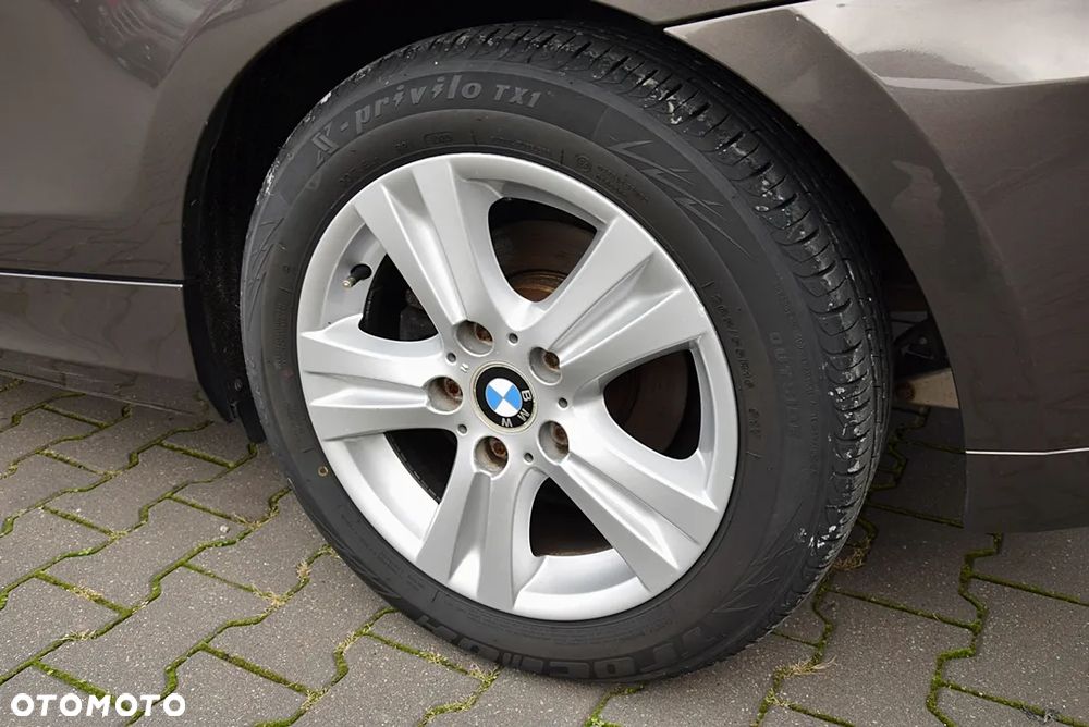 BMW Seria 1 116i - 36