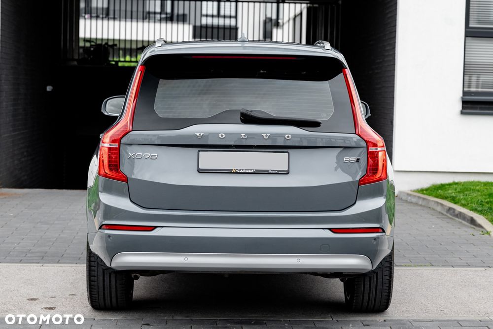 Volvo XC 90 B5 D AWD Ultimate Bright - 8