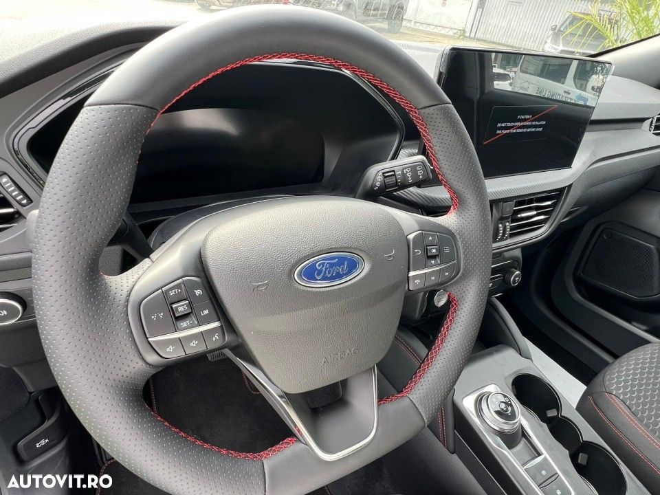 Ford Kuga - 17