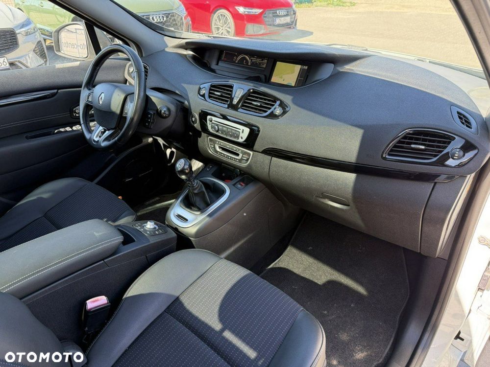 Renault Scenic 1.6 dCi Bose - 10