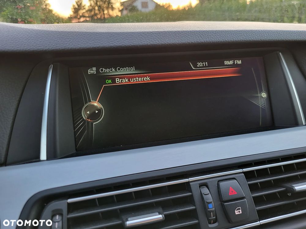 BMW Seria 5 525d xDrive - 19