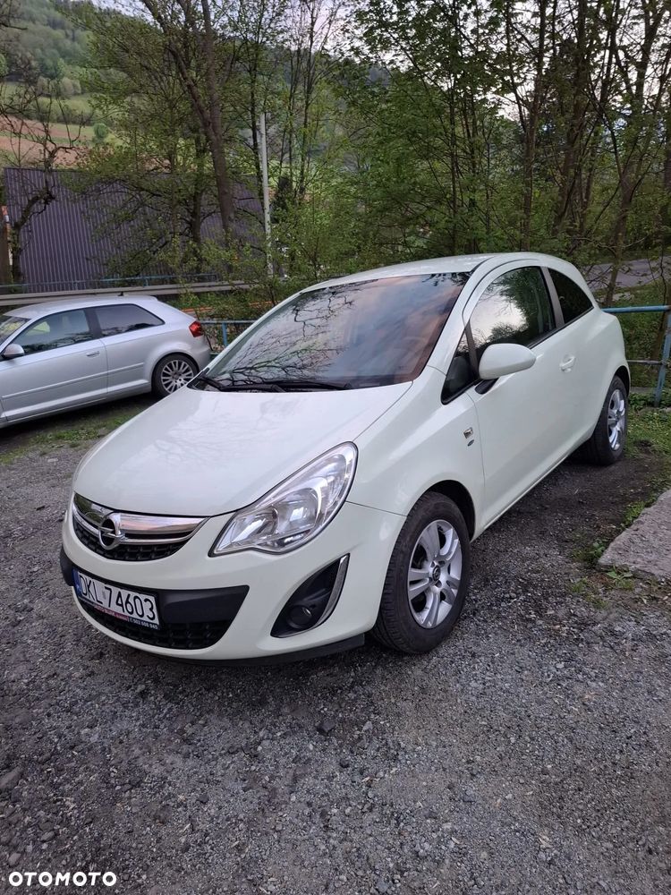 Opel Corsa 1.4 16V Color Edition - 2