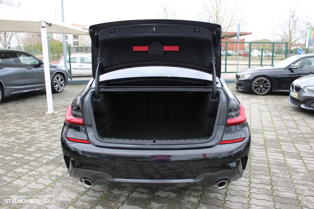 BMW 320 d Pack M Auto - 24