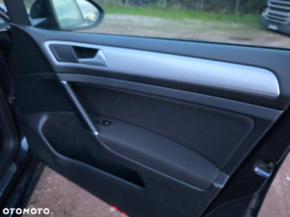 Volkswagen Golf 1.6 TDI BlueMotion Technology DSG Cup - 19