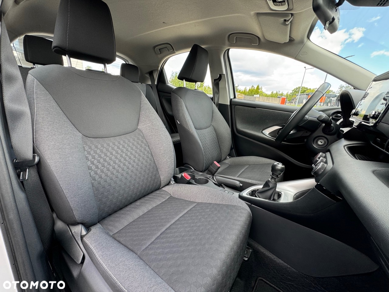 Toyota Yaris 1.5 Comfort - 12