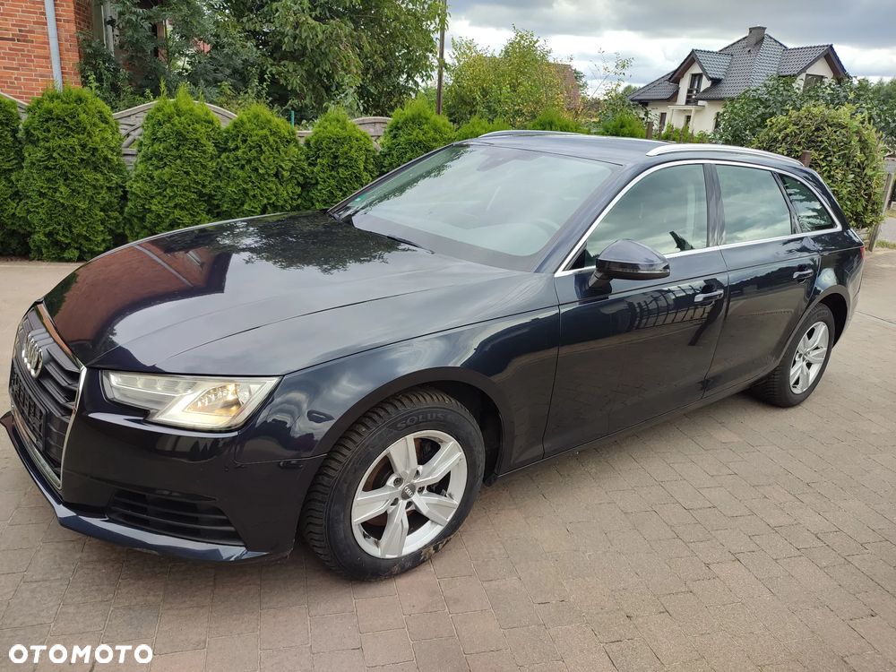 Audi A4 - 1