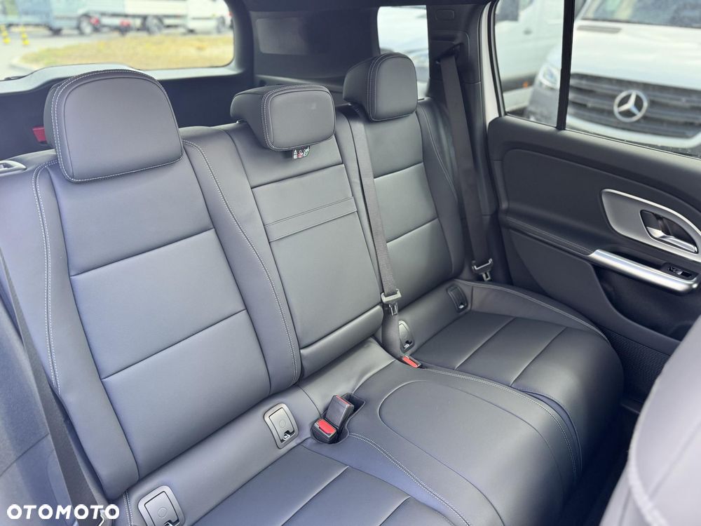 Mercedes-Benz GLB 250+ EQ 85kWh - 11