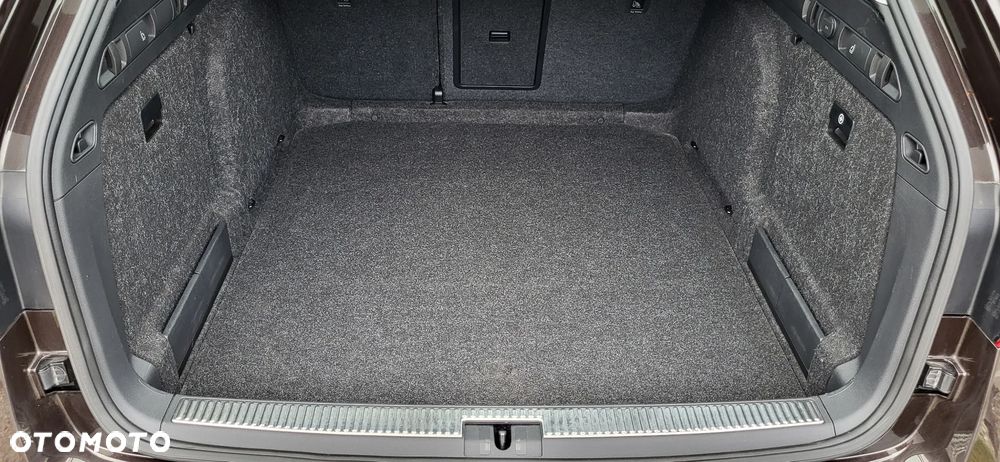 Skoda Superb 2.0 TDI Ambition DSG - 23