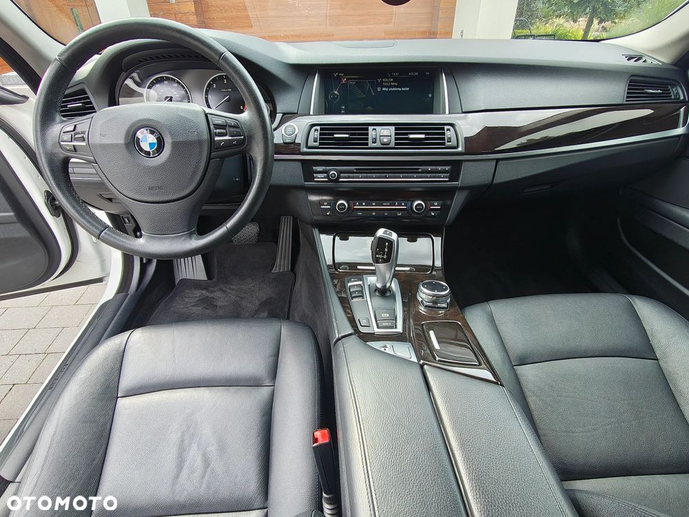 BMW Seria 5 530d Luxury Line - 15