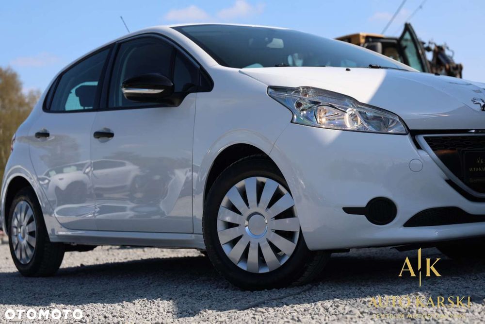 Peugeot 208 - 15