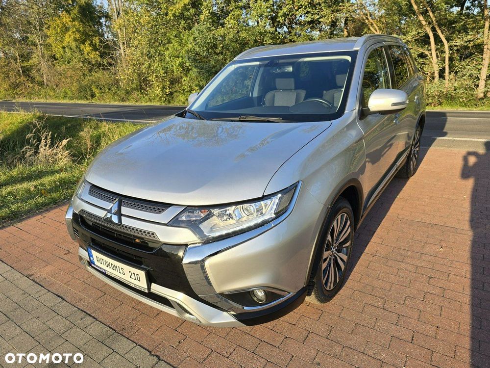 Mitsubishi Outlander 2.0 2WD CVT Diamant Edition - 2
