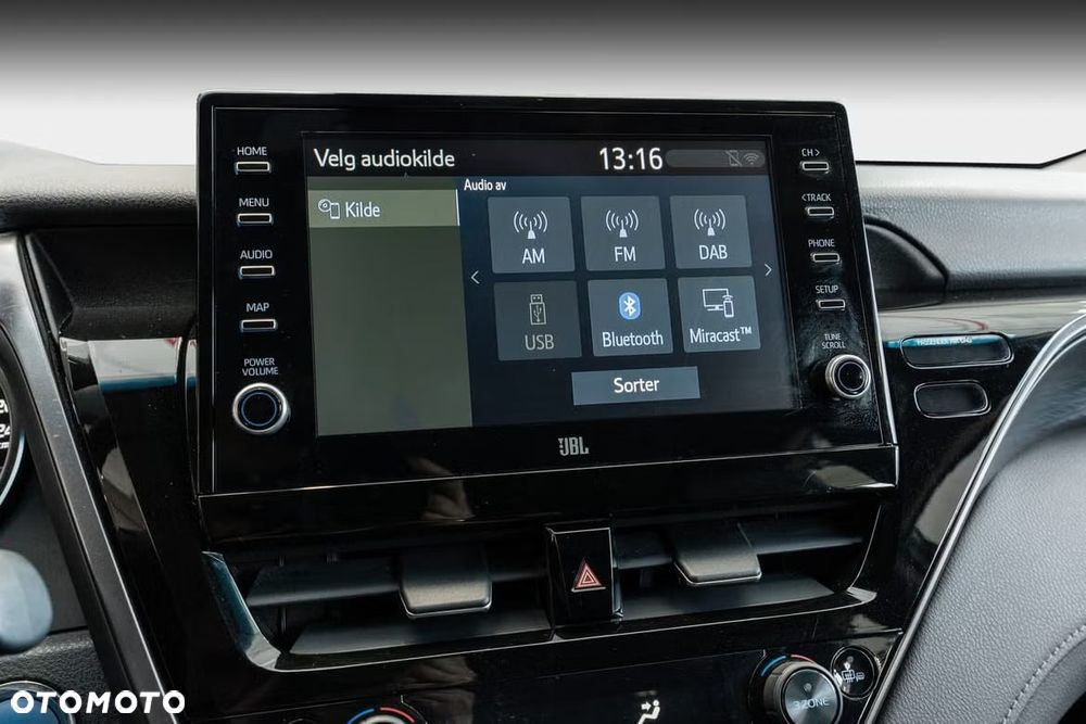 Toyota Camry 2.5 Hybrid Comfort CVT - 21