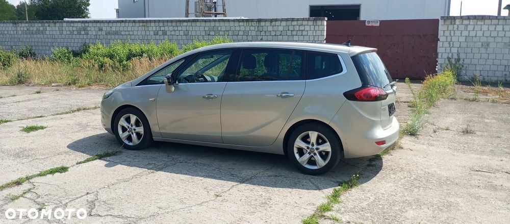 Opel Zafira 1.4 T Cosmo EcoFLEX S&S - 9