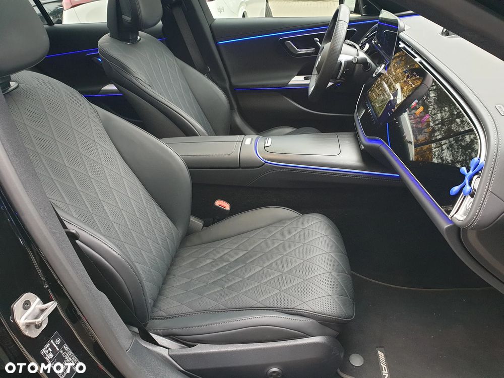 Mercedes-Benz Klasa E 220 d 4-Matic AMG - 23