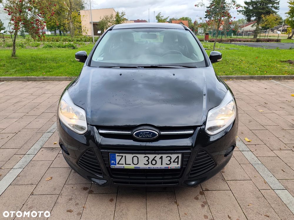 Ford Focus 2011 photo 2