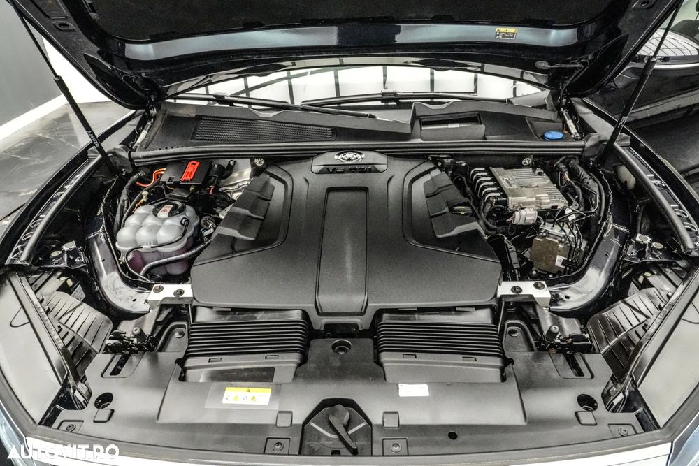Volkswagen Touareg 3.0 V6 TDI SCR 4Motion Automatik - 27