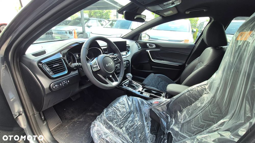 Kia XCeed 1.6 T-GDI Tribute DCT - 14
