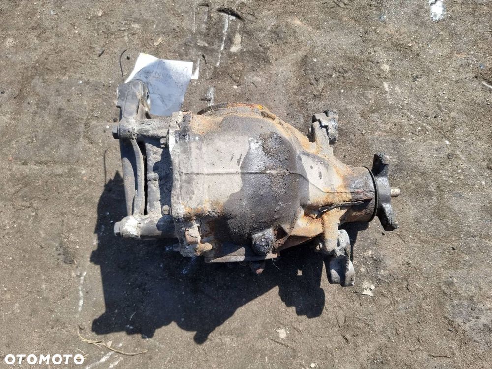 DYFERENCJAŁ TYŁ MERCEDES W 221 - 3