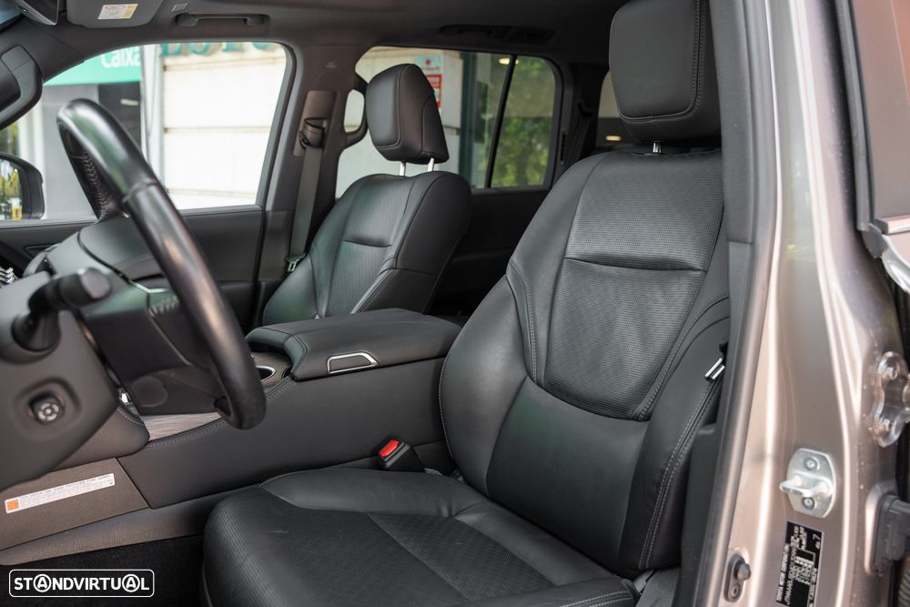 Toyota Land Cruiser - 8