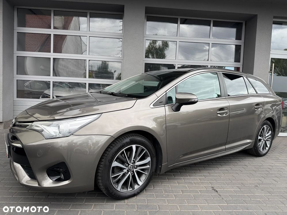 Toyota Avensis 1.8 Premium MS - 22