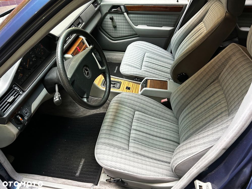 Mercedes-Benz W124 (1984-1993) - 11