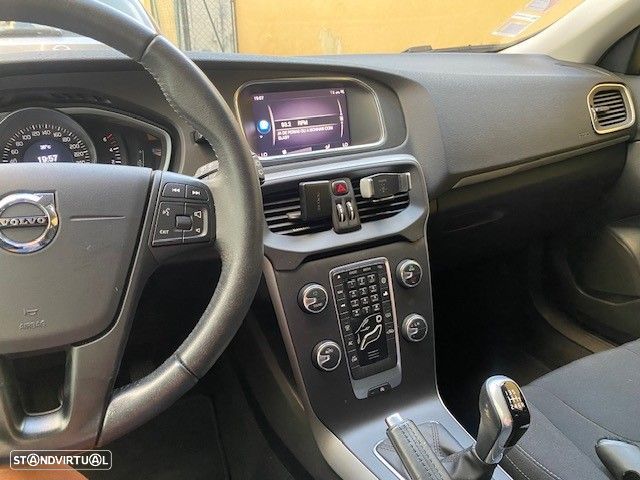 Volvo V40 D2 Kinetic - 8