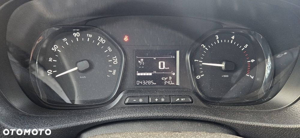 Toyota Proace Verso 2.0 D4-D Medium Family - 24