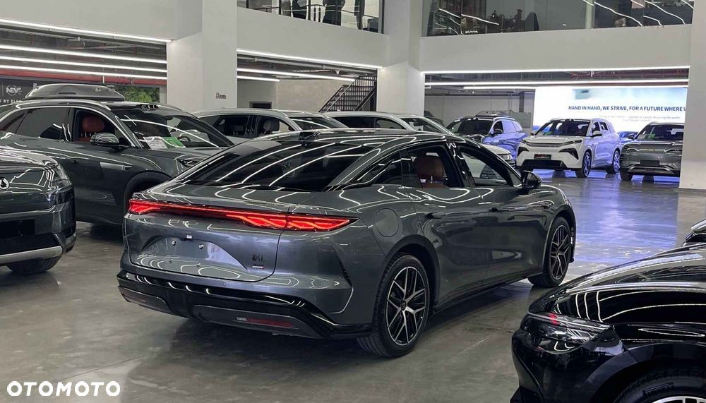 BYD Han L - 3