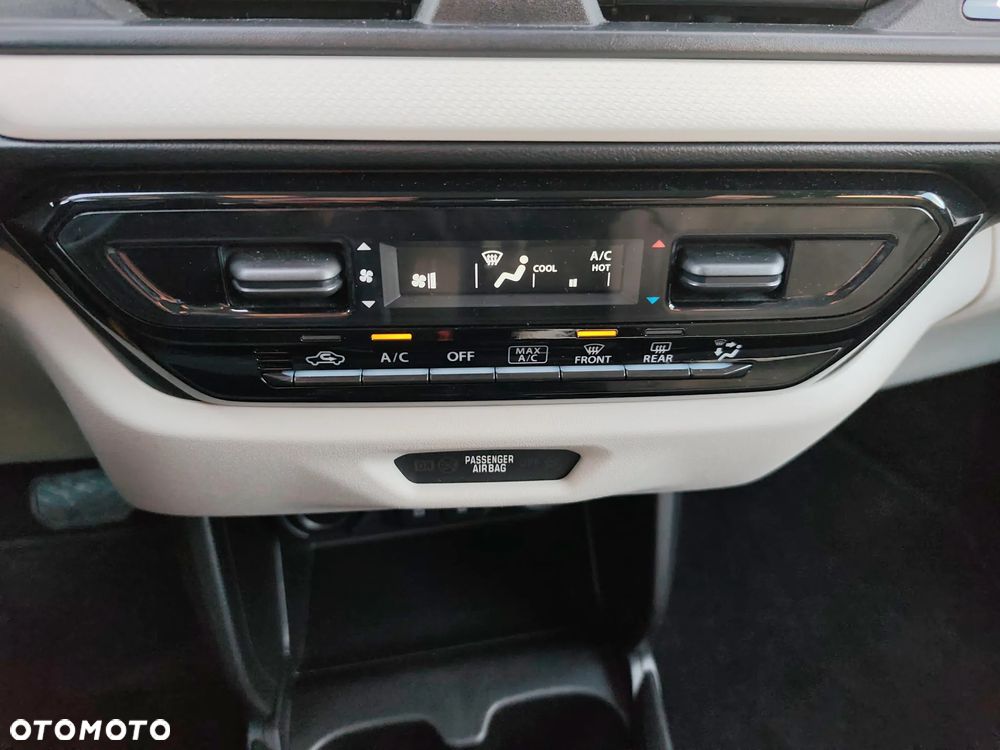 Suzuki Swift 1.2 Dualjet SHVS Premium Plus CVT - 27