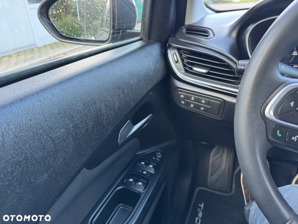 Fiat Tipo 1.6 MultiJet City Life - 19