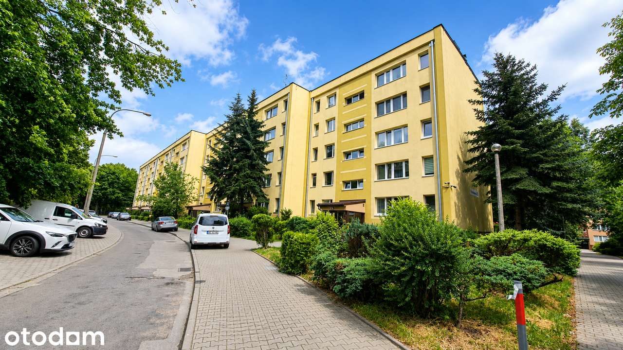 Przestronne 3 pokojowe, parking przed blokiem, blisko tramwaj