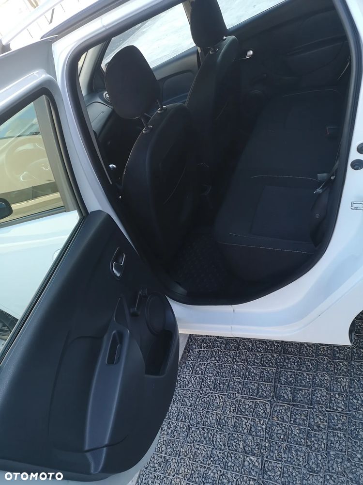 Dacia Logan 0.9 TCe Laureate S&S - 8