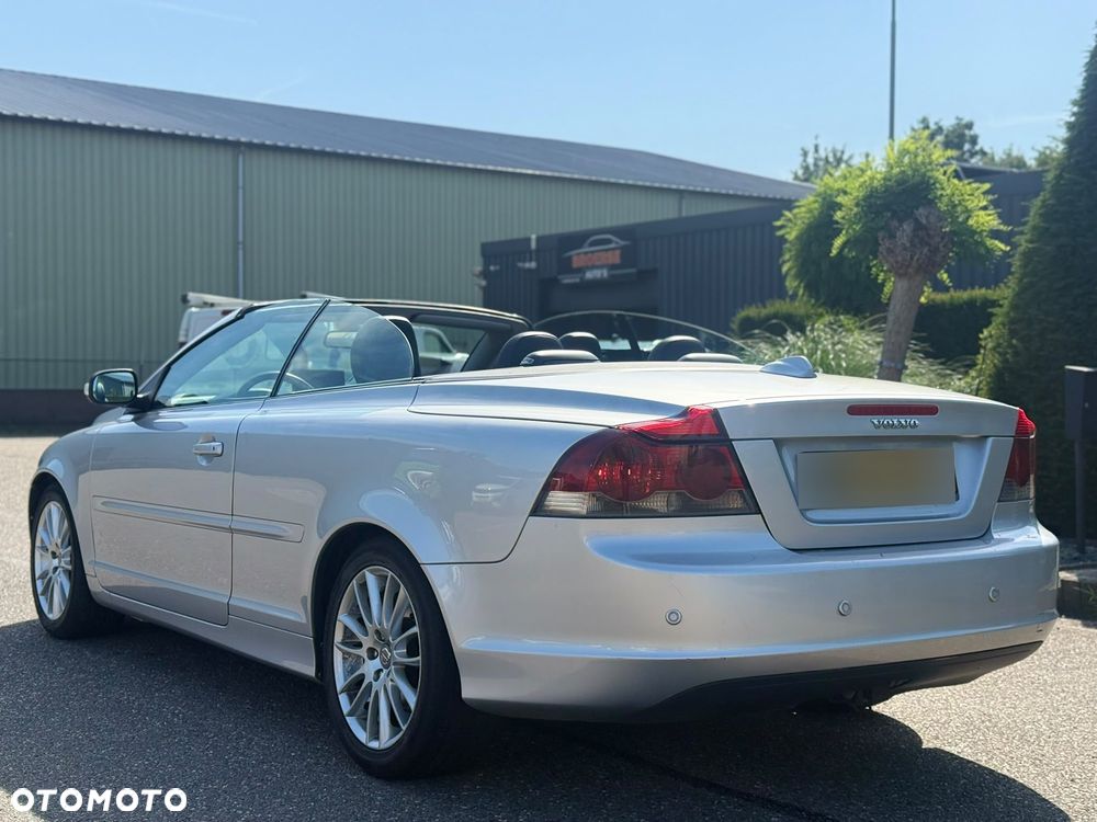 Volvo C70 2.0D Summum - 4