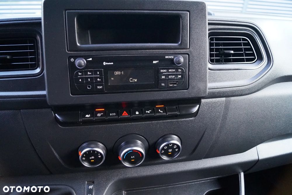 Renault Master - 25