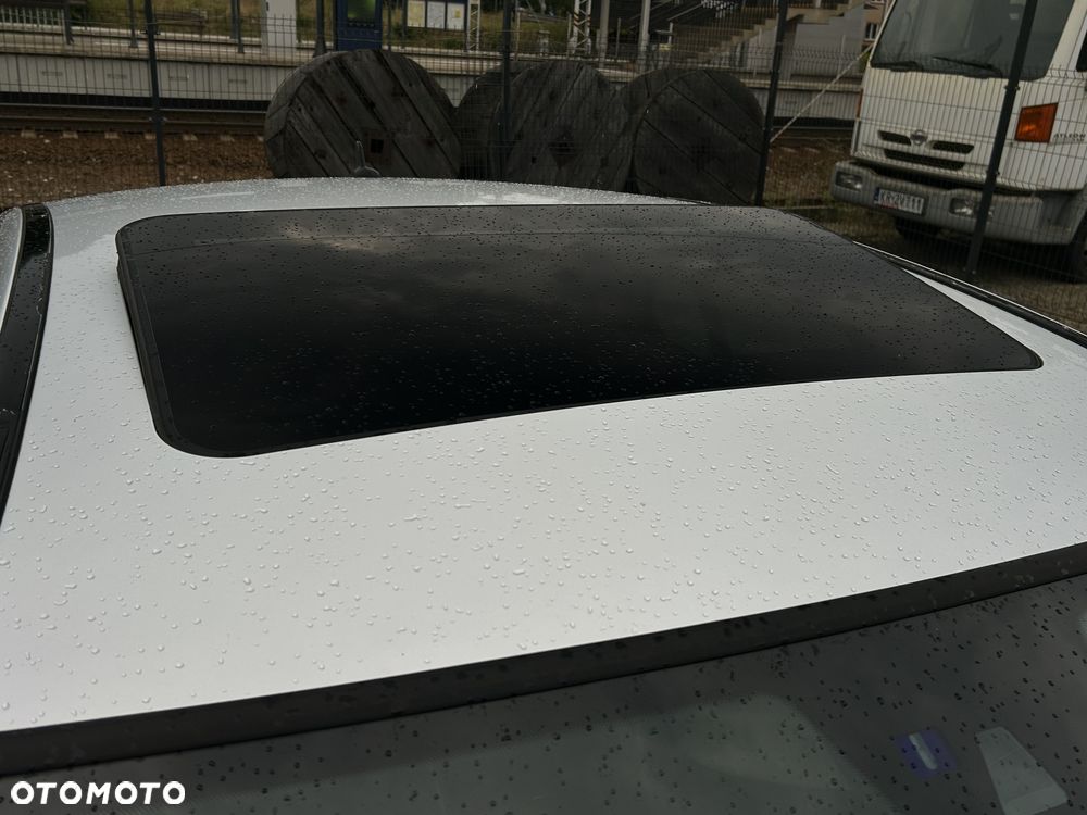 Mercedes-Benz Klasa C 180 BlueEFFICIENCY 7G-TRONIC Avantgarde - 36