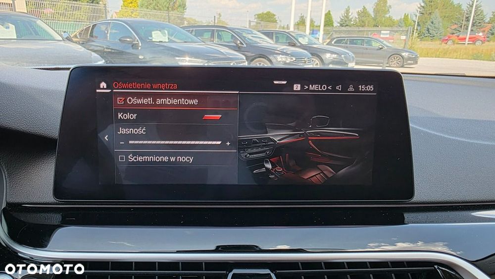 BMW Seria 5 518d Sport Line - 36