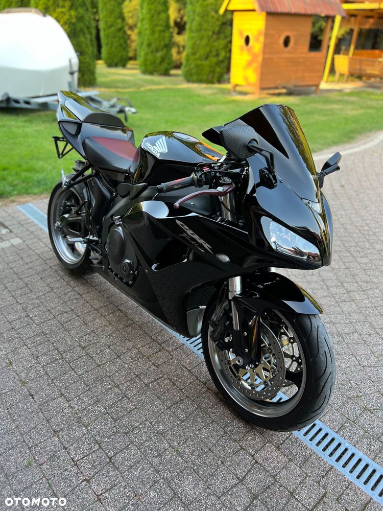Honda CBR - 8