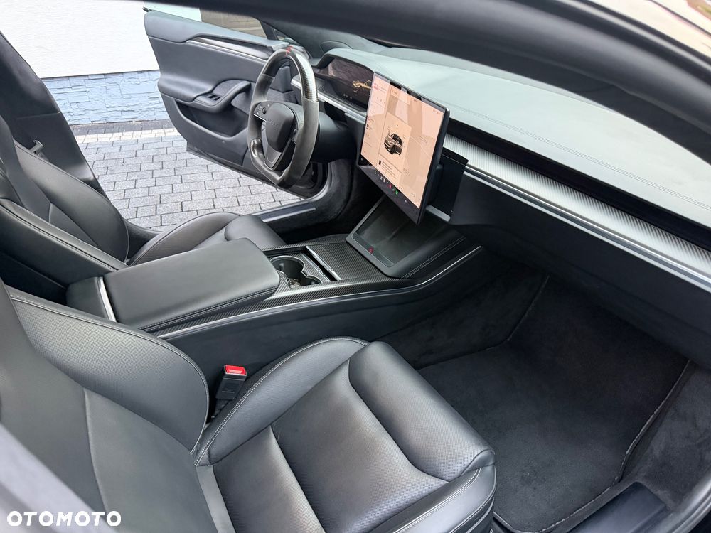 Tesla Model S Plaid - 12