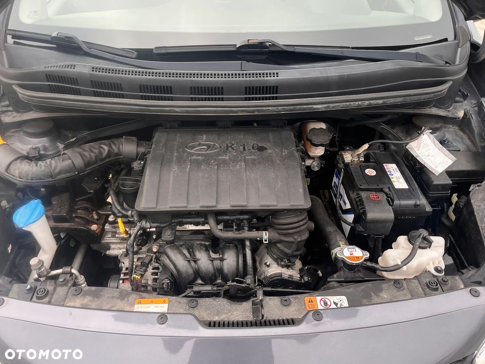 Hyundai i10 - 25